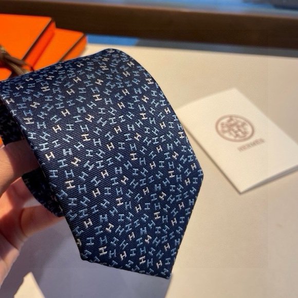 Hermes Tie Full of H logos - Picture 8 of 8